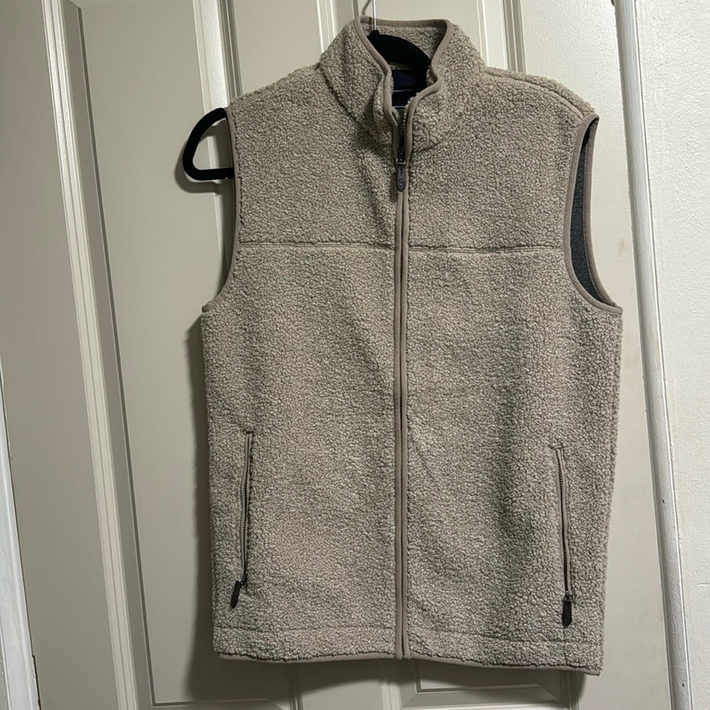 Vineyard Vines Men's Nantucket Teddy Sherpa Vest Size XS Brown
